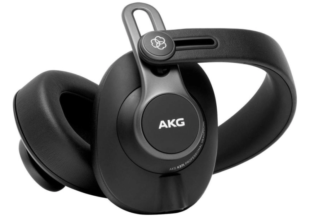 AKG K371