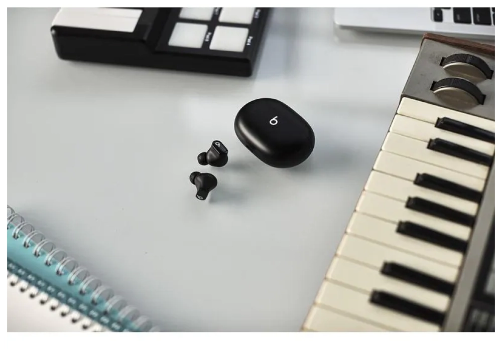 Apple Beats Studio Buds Black