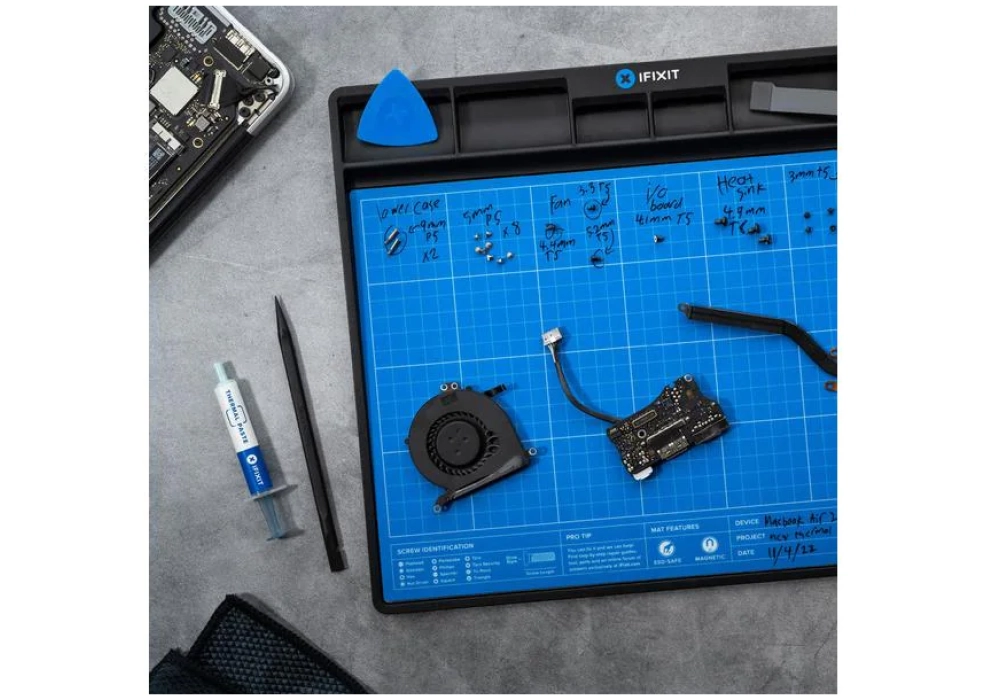 iFixit FixMat Tapis de travail multifonctionnel magnétique & ESD