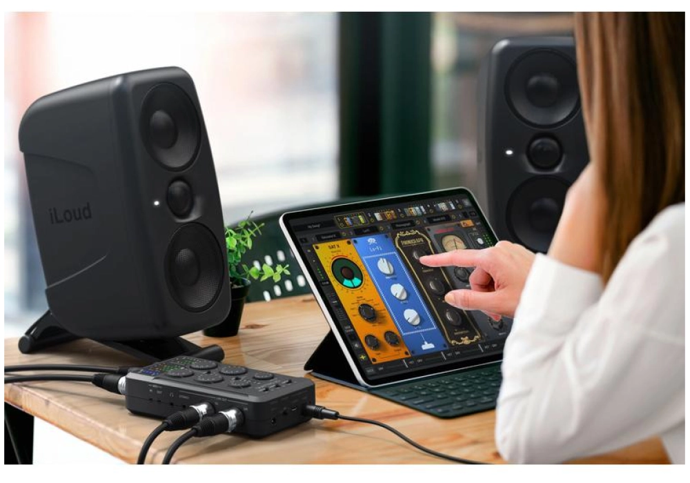 IK Multimedia IRig Pro Quattro I/O Deluxe