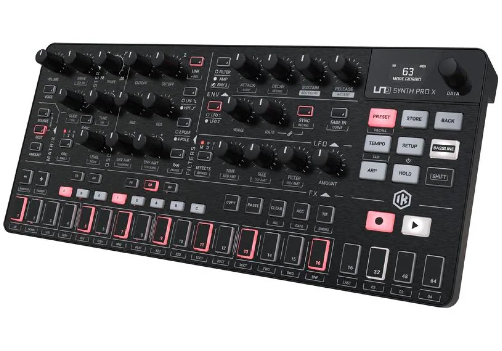 IK Multimedia UNO Synth Pro X