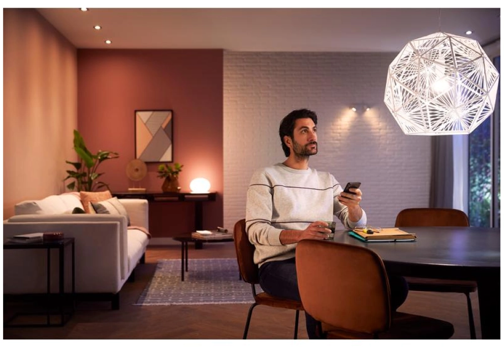 Philips Hue Ampoule White & Color Ambiance, E27, 4 pièces, BT