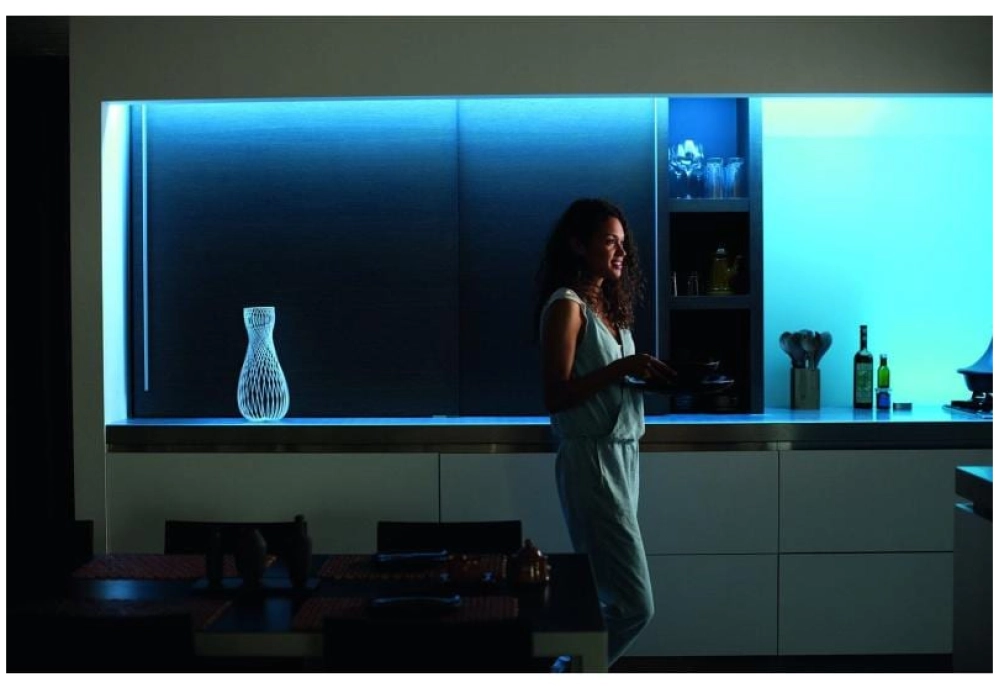 Philips Hue Bande lumineuse LED 2m Base, Bluetooth Version 4 (2020)