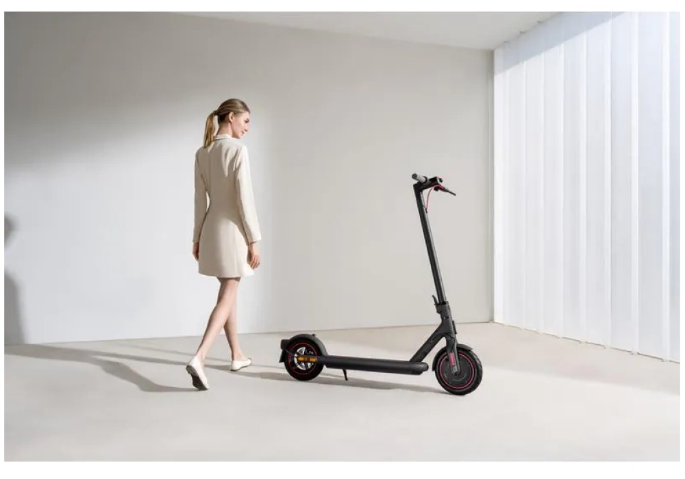 Xiaomi Trottinette électrique Mi 4 Pro Édition suisse